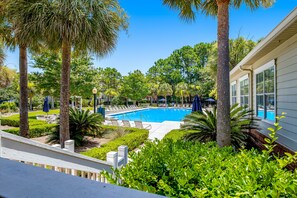 Pool - Fully-furnished first-floor condo with pool & private washer/dryer- dog-friendly (Mt. Pleasant)