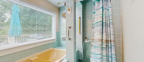 Shower, towels, shampoo