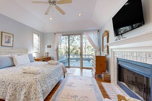 4 soverom, strykejern/-brett, wi-fi og sengetøy