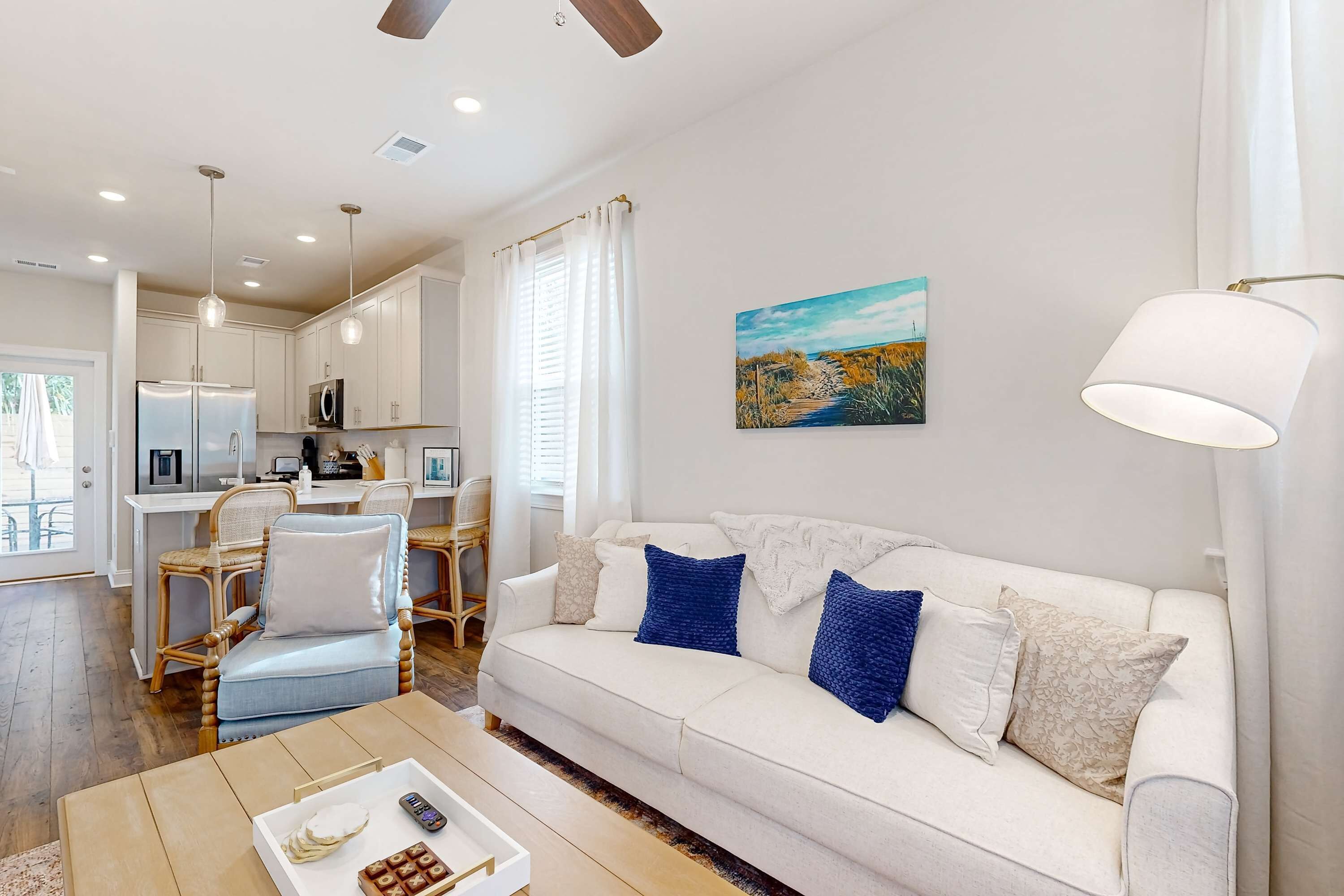 Una televisión, una oficina