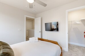 2 多间卧室、WiFi、床单