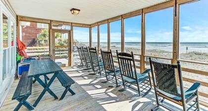 Special oceanfront home w/ stunning ocean views & private beach access