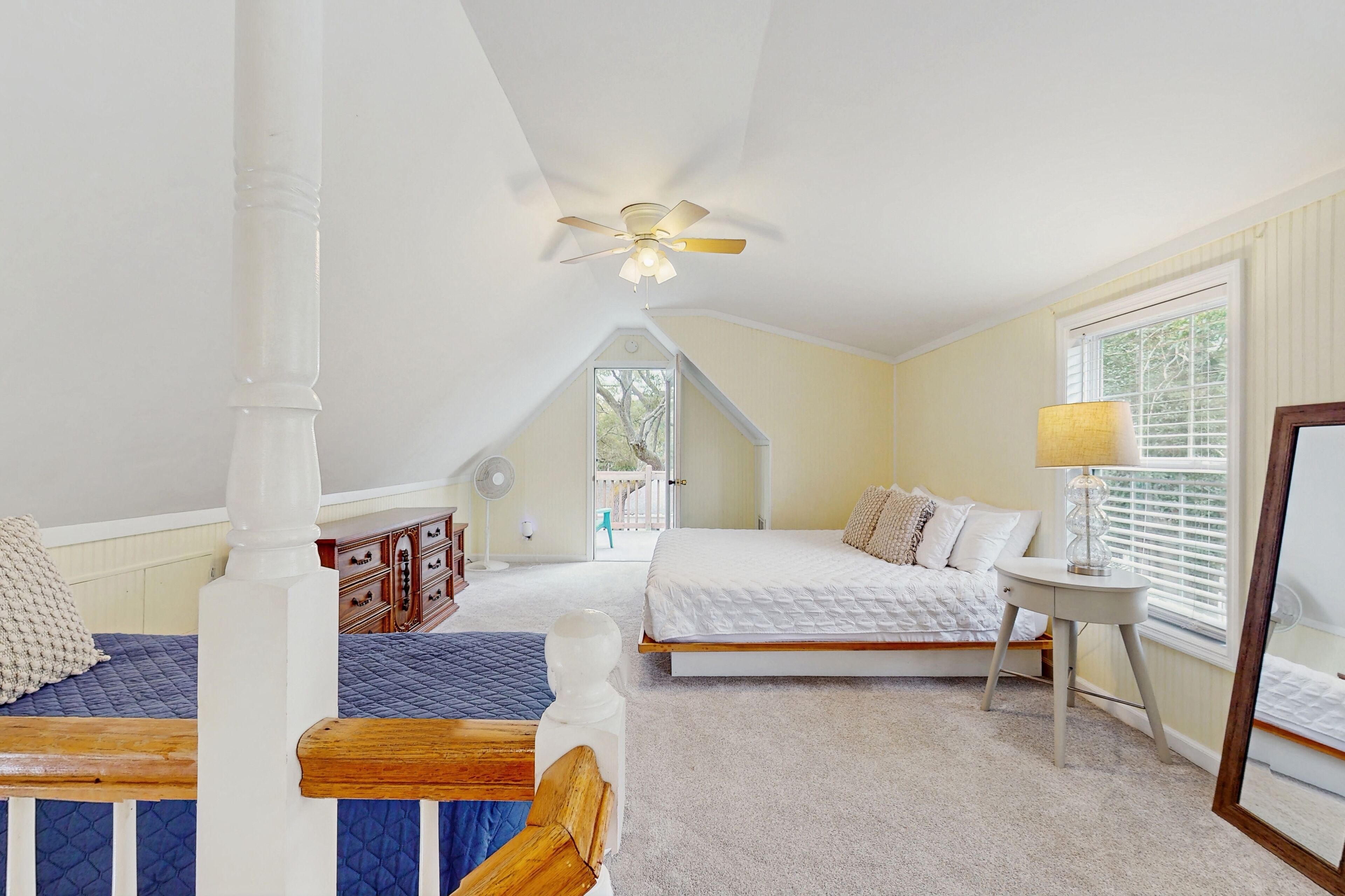 2 bedrooms, travel crib, WiFi, bed sheets