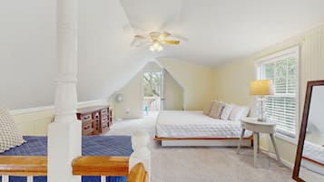 2 bedrooms, travel crib, WiFi, bed sheets