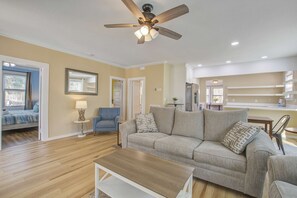 TV, offices - Charming home steps from beach with two full kitchens, deck, patio, WiFi & AC (Folly Beach)