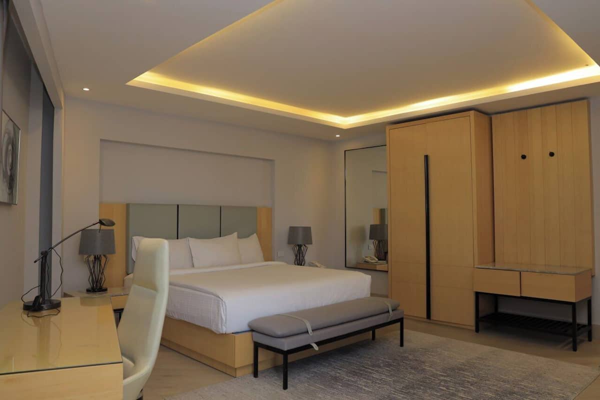 In-room safe, laptop workspace, soundproofing, free WiFi