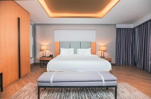 In-room safe, soundproofing, free WiFi - The Row Residental Hotel (Addis Ababa)
