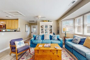 TV, DVD-spiller og kontorer