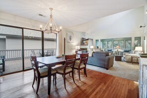 TV, DVD player, offices