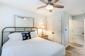 4 chambres, fer et planche à repasser, Wi-Fi, draps fournis