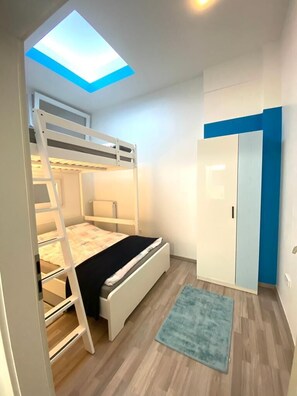 2 soveværelser, strygejern/strygebræt, weekendseng, gratis Wi-Fi