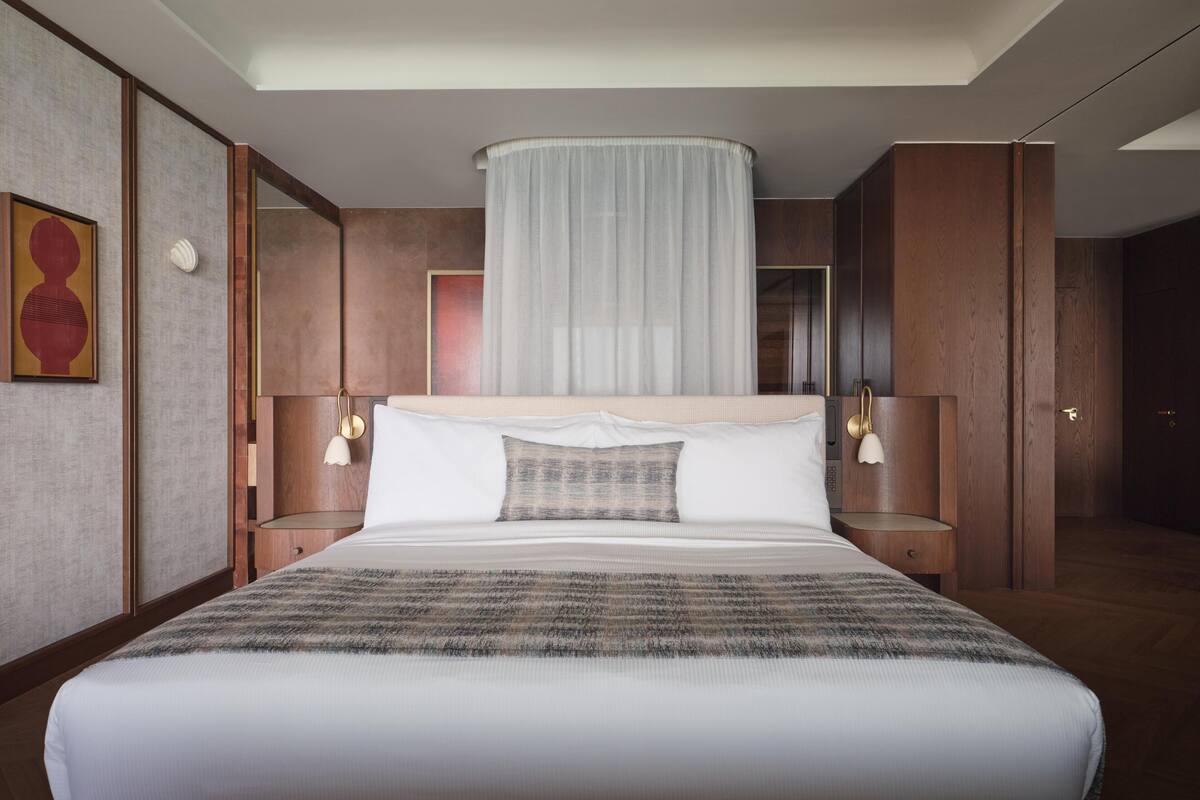 Presidential Suite, 1 King Bed with Sofa bed (View, Pool)