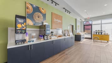 Free daily continental breakfast