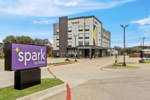 Exterior - Spark By Hilton Garland Dallas East (Garland)