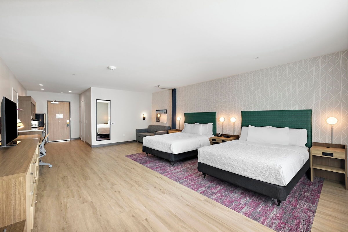 In-room safe, desk, laptop workspace, blackout drapes