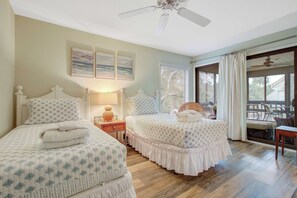 2 bedrooms, iron/ironing board, WiFi - Villa with screened porch & ocean views - just across the street from the beach (Seabrook Island)