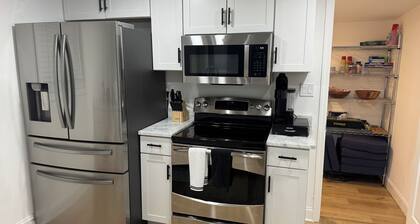 Fully Renovated, 3-bedroom house walking distance to FSU's Campus.