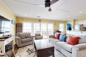 TV, offices - Newly Remodeled Oceanfront 'Folly Drifter' w/ Beach Access & Private Deck (Folly Beach)