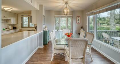 Updated West Beach villa w/ fairway & lagoon views - walk to beach