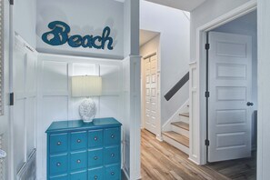 Interior - Updated West Beach villa w/ fairway & lagoon views - walk to beach (Kiawah Island)