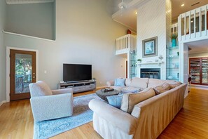 TV, DVD player, offices