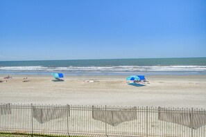 Na praia