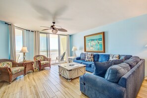 TV, books, offices - Oceanfront, first-floor villa w/large balcony & shared pool - near the beach (Folly Beach)