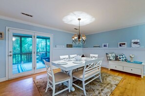 Dining - Peaceful Isle of Palms escape with heated pool,  grill and patio (Isle of Palms)