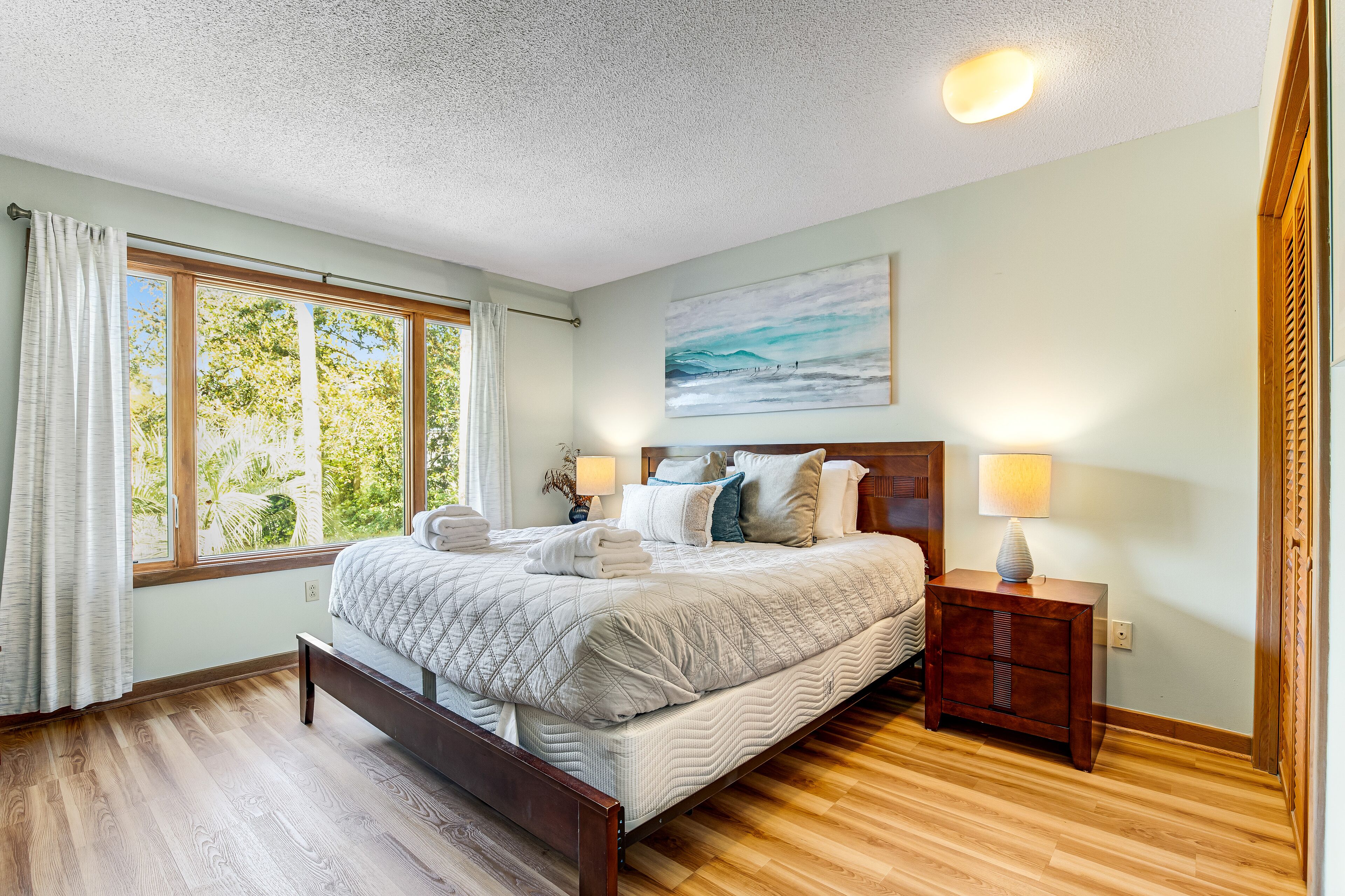 1 chambre, bureau, fer et planche à repasser, Wi-Fi