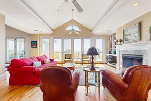 TV, fireplace, stereo, offices