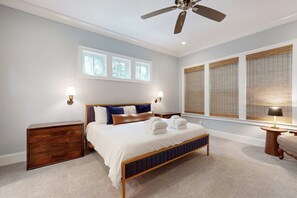 4 Schlafzimmer, Bügeleisen/Bügelbrett, WLAN, Bettwäsche