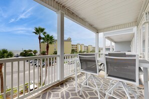 Outdoor dining - Second-level abode w/ ocean views, private balcony, shared pool (Folly Beach)
