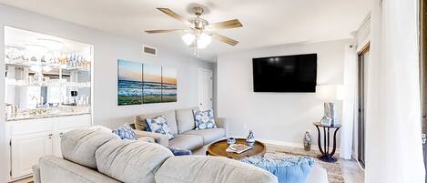 Télévision, livres, espaces bureaux