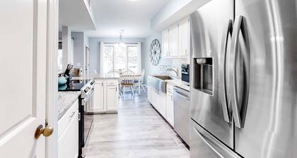 Updated beach villa with lagoon-view balcony at Kiawah Island Golf Resort