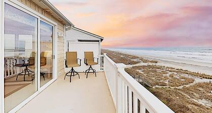 Dog-friendly penthouse with oceanfront balcony - steps to Folly Beach Pier