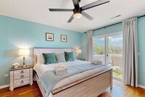 2 habitaciones, escritorio, tabla de planchar con plancha y wifi 