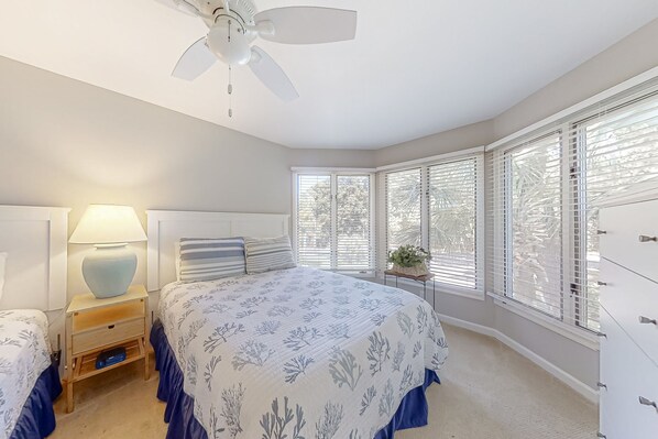 2 عدّة غرف نوم ومكواة/لوح كي و�واي فاي