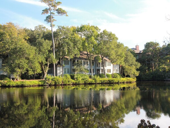 Exterior - Lagoon view second floor villa, just a short walk to the beach (Kiawah Island)