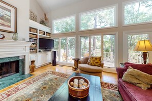 TV, DVD player, stereo, offices