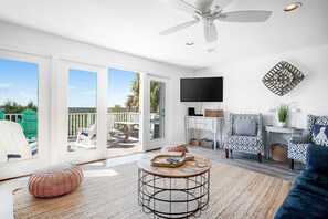 テレビ、書斎 / ワークスペース