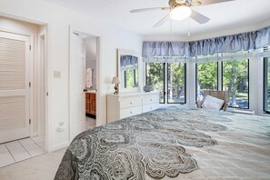 1 bedroom, iron/ironing board, WiFi - Lagoon view, second floor villa w/ screened in porch, short walk to the beach (Kiawah Island)