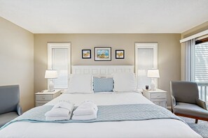 3 soverom, strykejern/-brett, wi-fi og sengetøy