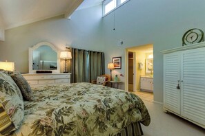 3 bedrooms, iron/ironing board, WiFi, bed sheets - Villa with free WiFi, full kitchen, and full Seabrook Club amenity access (Seabrook Island)