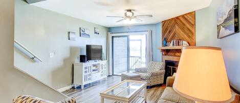 TV, fireplace, offices