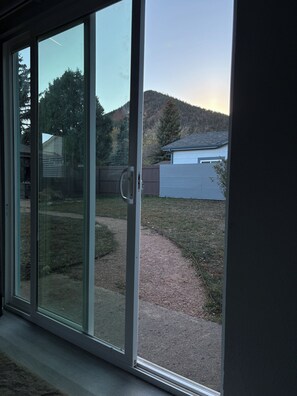 Interior - Mountain View Cottage in Historic Palmer Lake (Palmer Lake)