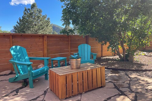 Mountain View Cottage in Historic Palmer Lake
