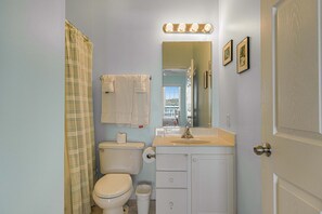 Shower, towels, shampoo