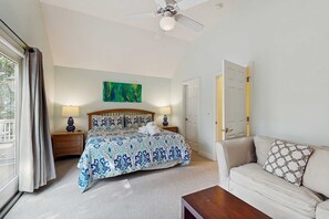 4 bedrooms, iron/ironing board, WiFi, bed sheets