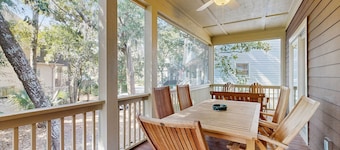 Spacious home with pool - walk to beach & golf