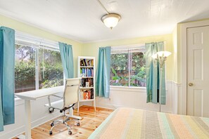 2 bedrooms, desk, iron/ironing board, WiFi - One Block to the Beach Cute Home w/ Deck, Garden Patio, Central AC & WiFi (Folly Beach)